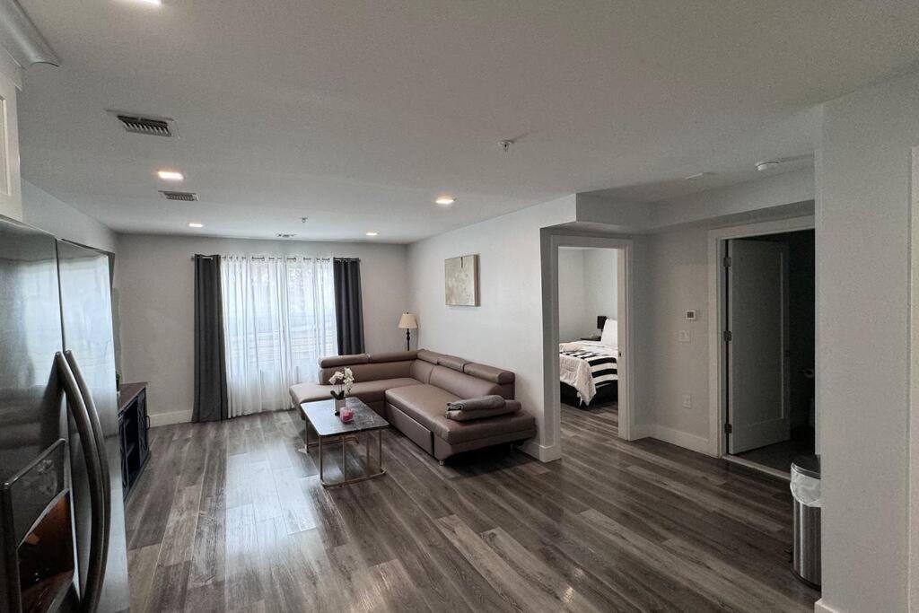 The Cozy Suite - 1Br With Free Parking Paterson Esterno foto